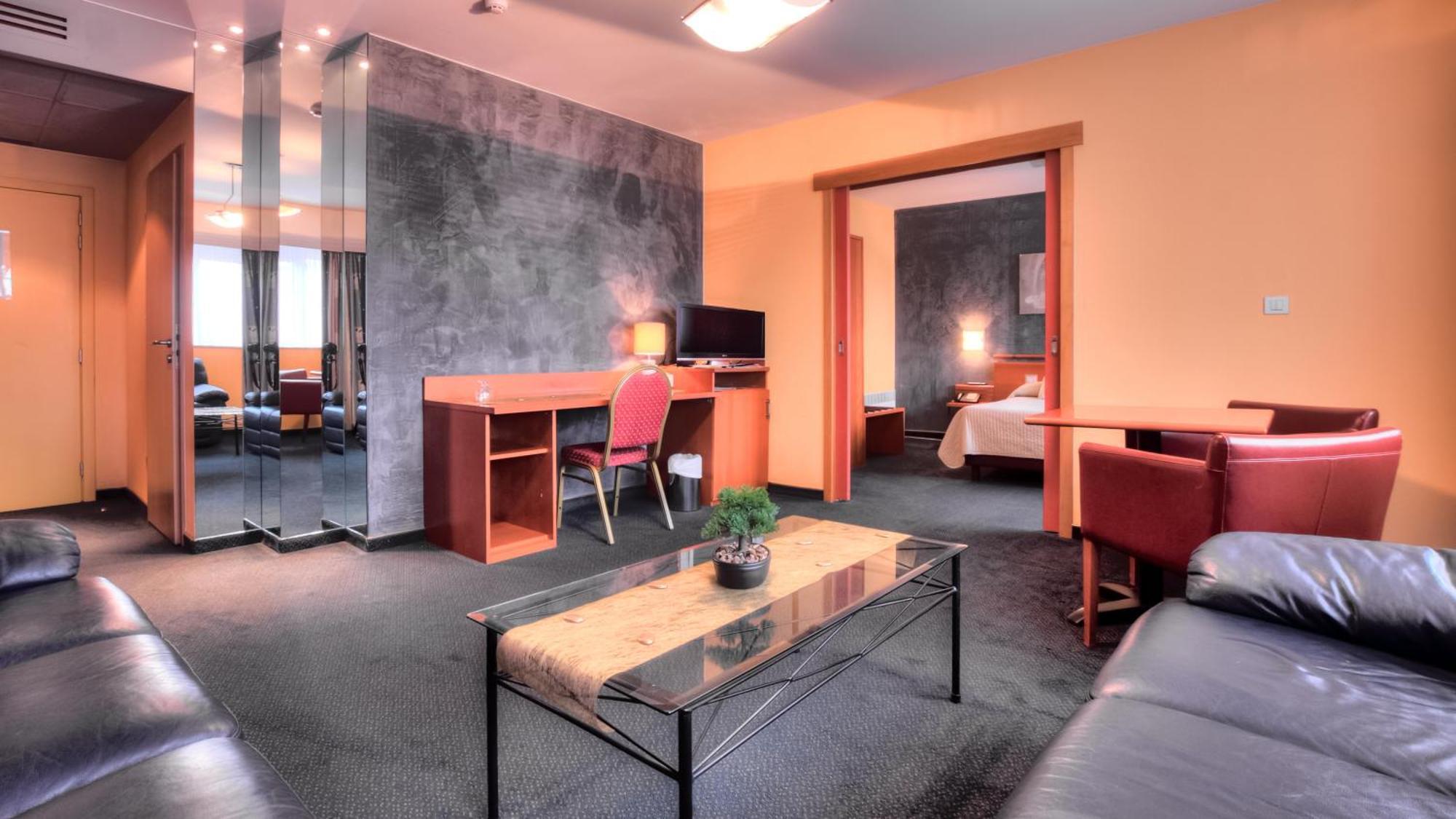 Hotel Tristar La Louvière Cameră foto